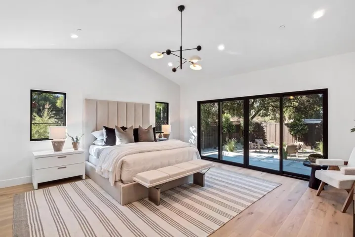 18639 Ravenwood Drive, Saratoga, California 95070