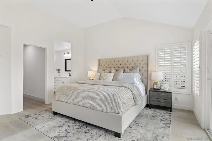 2021 Columbus Way, Vista, California 92081