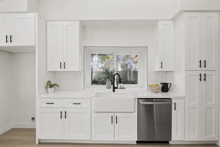 2021 Columbus Way, Vista, California 92081