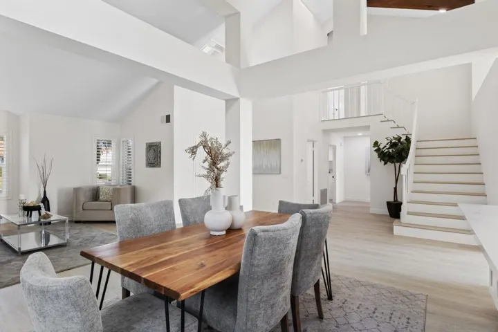 2021 Columbus Way, Vista, California 92081