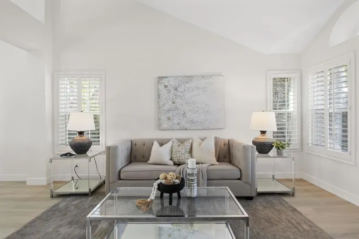 2021 Columbus Way, Vista, California 92081