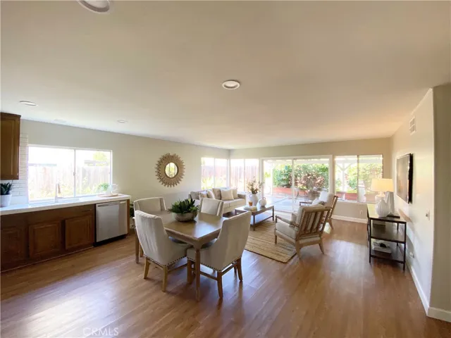 Kitchen/Family Room