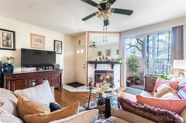 24109 Del Monte Drive 459, Valencia, California 91355