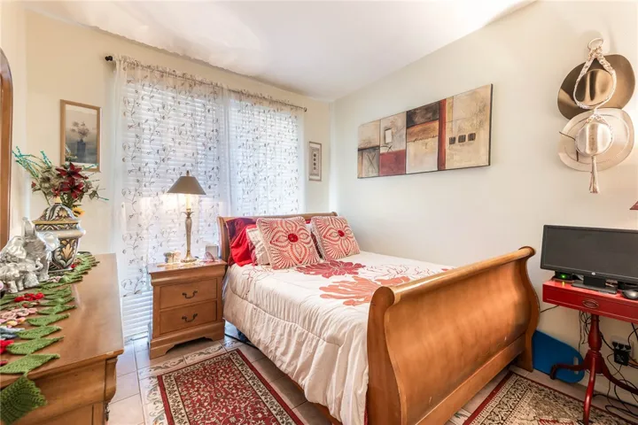 24109 Del Monte Drive 459, Valencia, California 91355