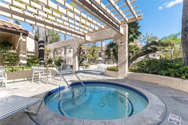 24109 Del Monte Drive 459, Valencia, California 91355
