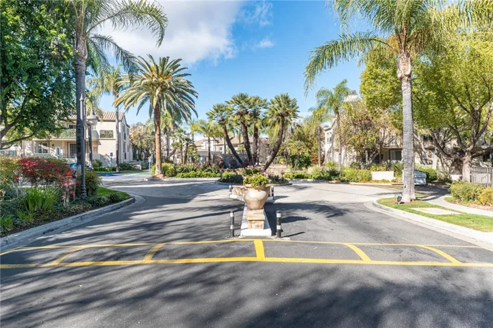 24109 Del Monte Drive 459, Valencia, California 91355