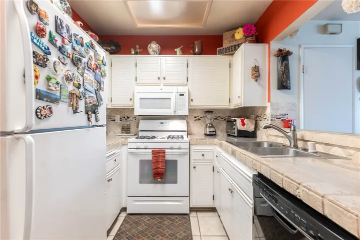 24109 Del Monte Drive 459, Valencia, California 91355