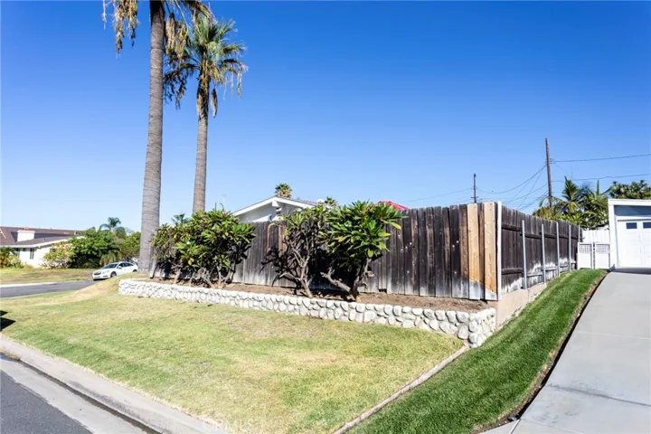 15139 Manzanares Road, La Mirada, California 90638
