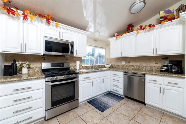 15139 Manzanares Road, La Mirada, California 90638