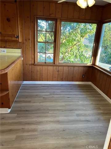 Breakfast eating area