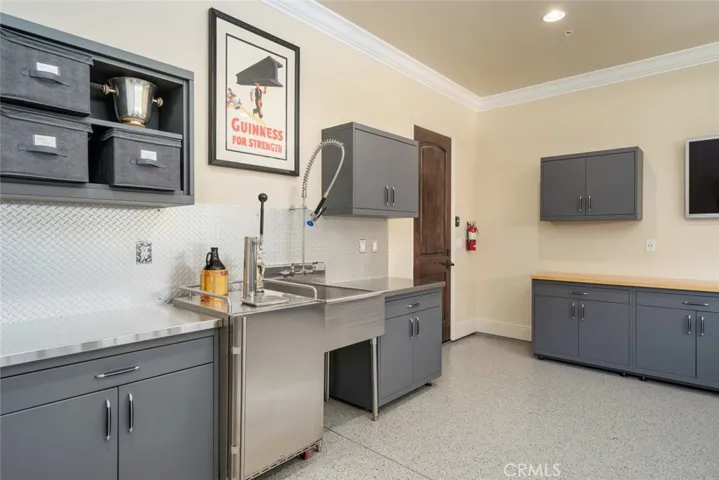 2855 Rock Wren Lane, Avila Beach, California 93424