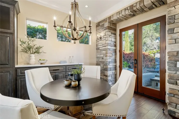 2855 Rock Wren Lane, Avila Beach, California 93424