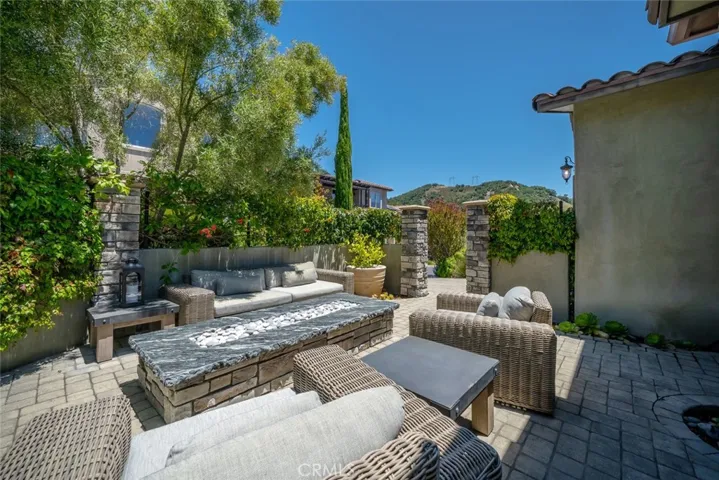 2855 Rock Wren Lane, Avila Beach, California 93424