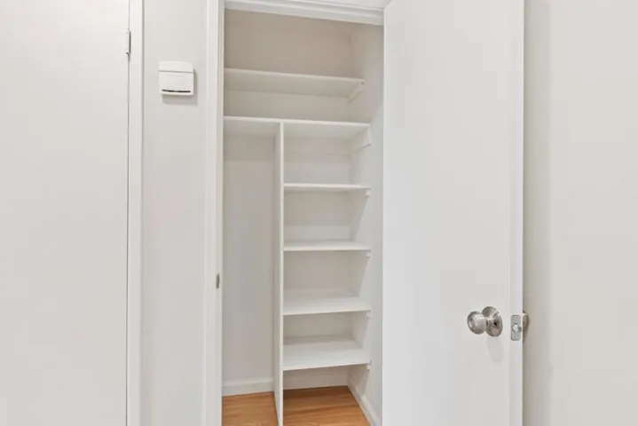 2454 W Bayshore Road 2, Palo Alto, California 94303