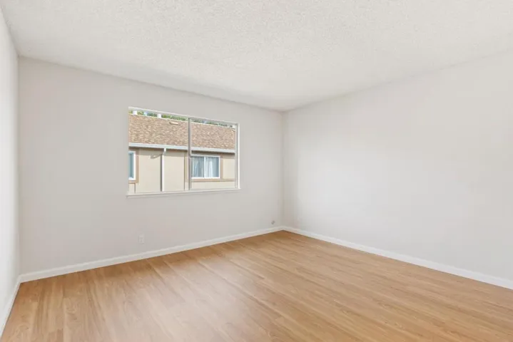 2454 W Bayshore Road 2, Palo Alto, California 94303