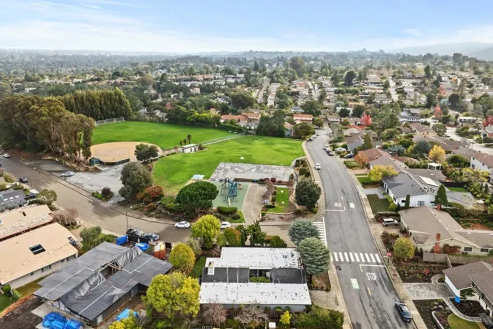 1700 Hunt Drive, Burlingame, California 94010