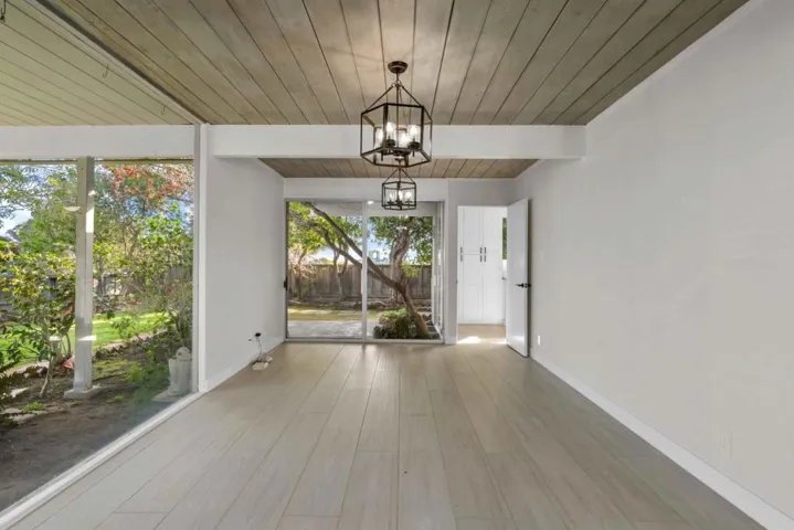 1700 Hunt Drive, Burlingame, California 94010