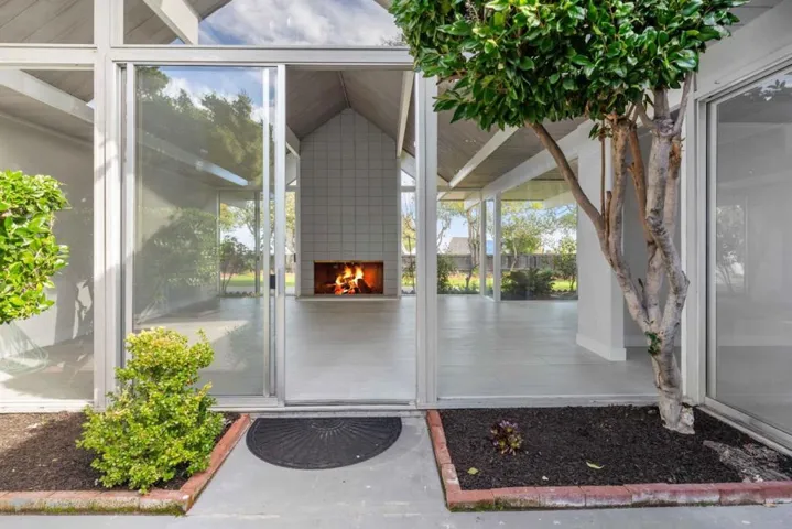 1700 Hunt Drive, Burlingame, California 94010