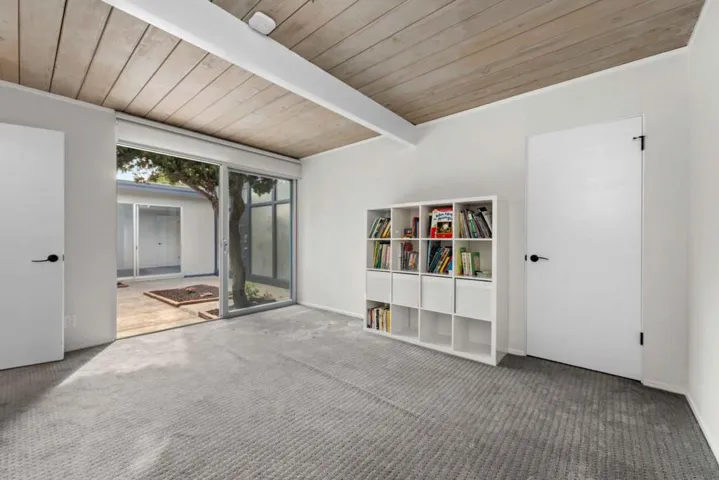 1700 Hunt Drive, Burlingame, California 94010