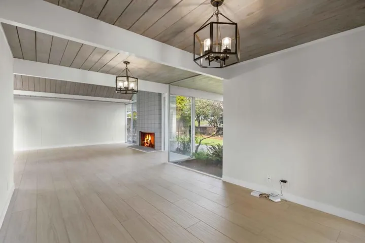 1700 Hunt Drive, Burlingame, California 94010