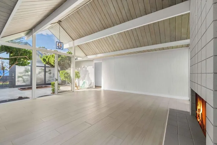 1700 Hunt Drive, Burlingame, California 94010