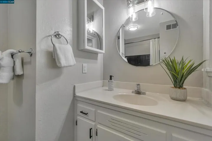 1245 Elmwood Dr, Walnut Creek, California 94597