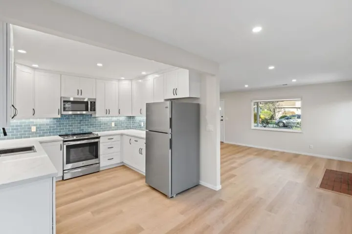 2328 Santa Catalina Street, Palo Alto, California 94303