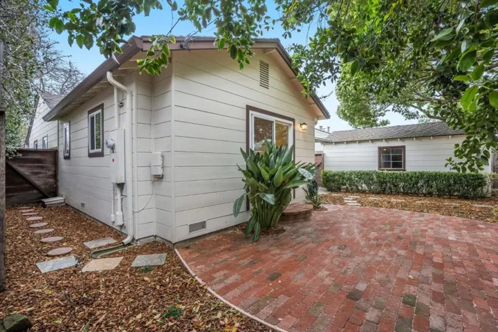 2328 Santa Catalina Street, Palo Alto, California 94303