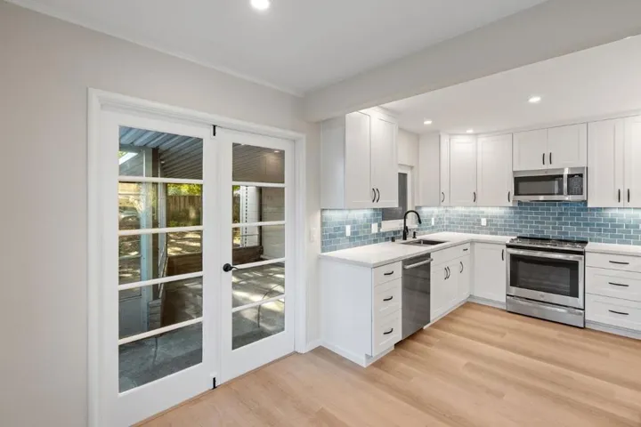 2328 Santa Catalina Street, Palo Alto, California 94303