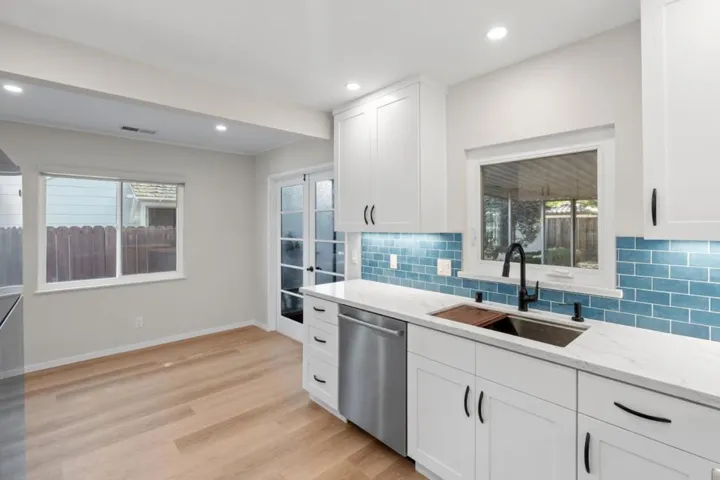 2328 Santa Catalina Street, Palo Alto, California 94303