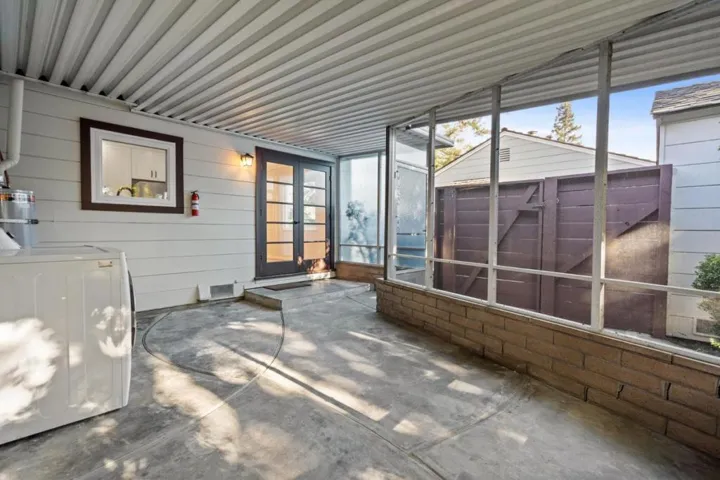 2328 Santa Catalina Street, Palo Alto, California 94303