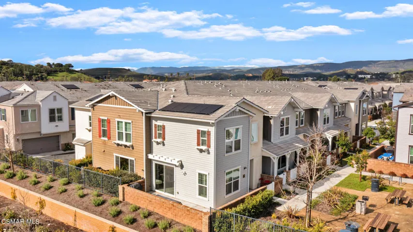 136 Farmhouse Dr  -  HsHProd-2