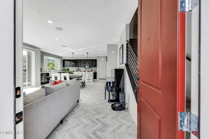 136 Farmhouse Dr  -  HsHProd-21