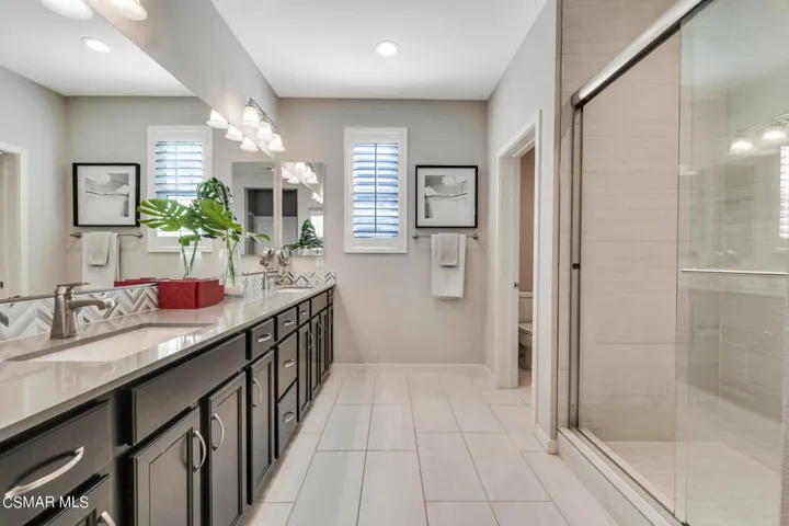 136 Farmhouse Dr  -  HsHProd-45