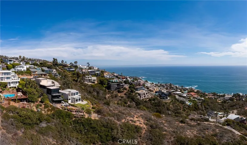 875 Baja Street, Laguna Beach, California 92651