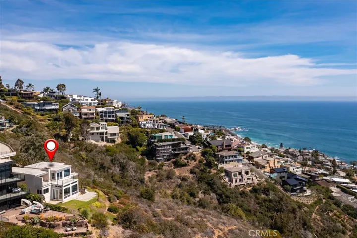 875 Baja Street, Laguna Beach, California 92651