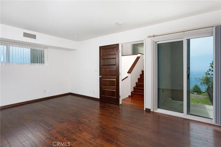 875 Baja Street, Laguna Beach, California 92651