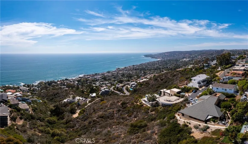 875 Baja Street, Laguna Beach, California 92651