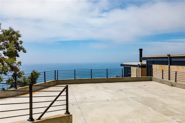 875 Baja Street, Laguna Beach, California 92651