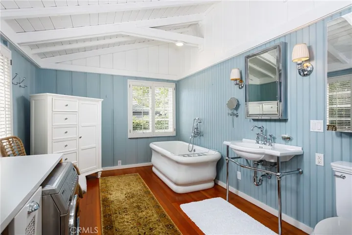 1215 Brangwyn Way, Laguna Beach, California 92651