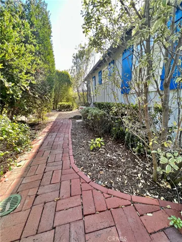 1215 Brangwyn Way, Laguna Beach, California 92651