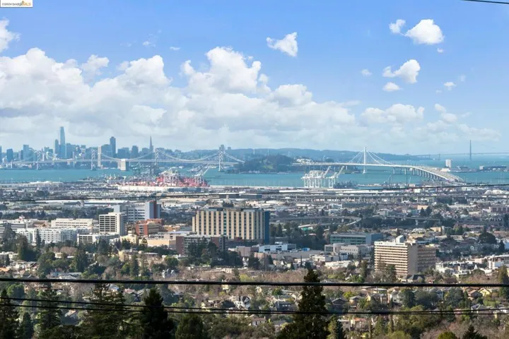 22 Alta Ave, Piedmont, California 94611-3402