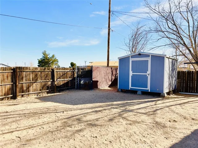 20612 90th Street, California City, California 93505