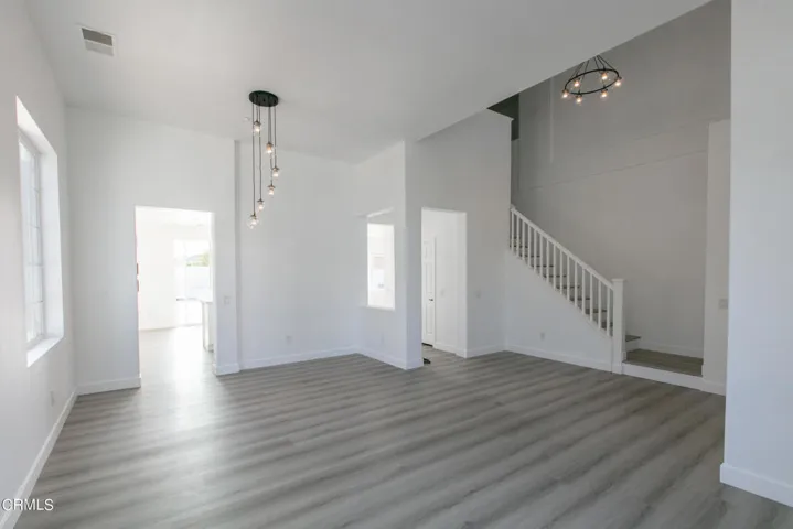 3012 Dunkirk Drive Oxnard CA-Living Room