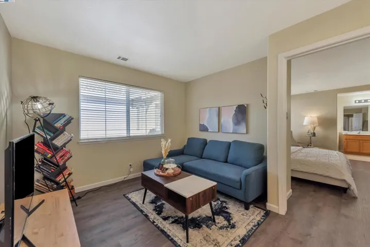 125 Accolade Dr, San Leandro, California 94577