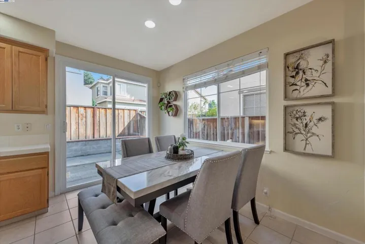 125 Accolade Dr, San Leandro, California 94577