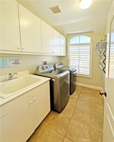 19246 Chandon Lane, Huntington Beach, California 92648