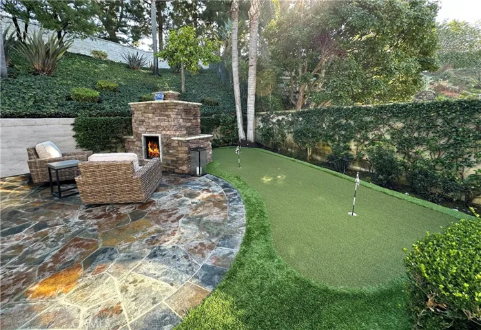 19246 Chandon Lane, Huntington Beach, California 92648