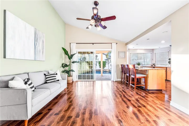 2 separate living rooms