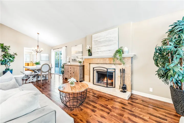 Laminate floors flow through the home